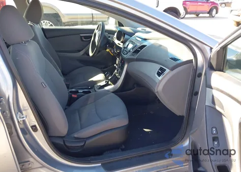 2015 Hyundai Elantra Se z USA, uszkodzony, nr VIN 5NPDH4AE0FH632861